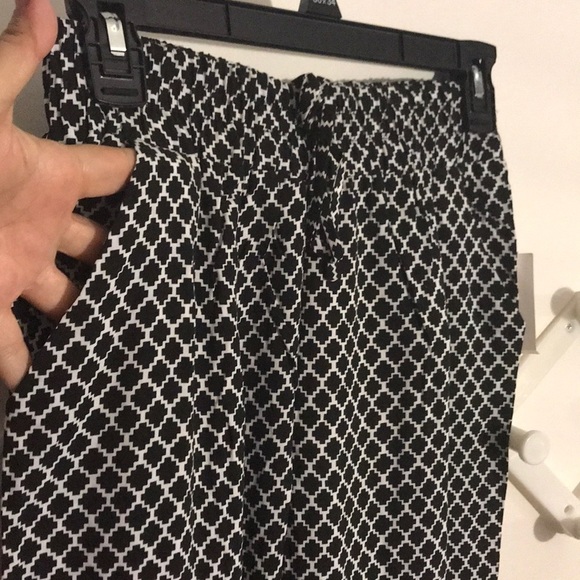 Rayon black and white pants. Size S. NWT - Picture 2 of 4